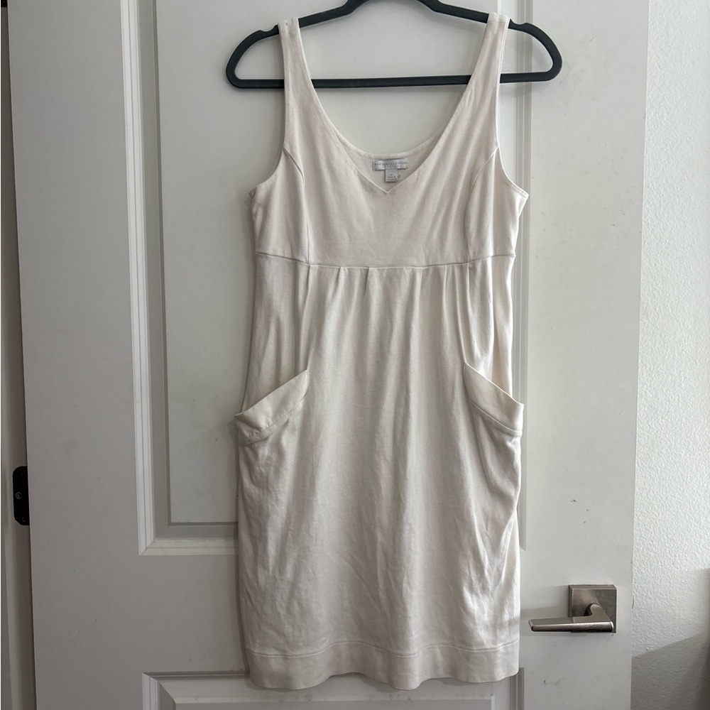 New York & Company Cream V-Neck Stretch Tank